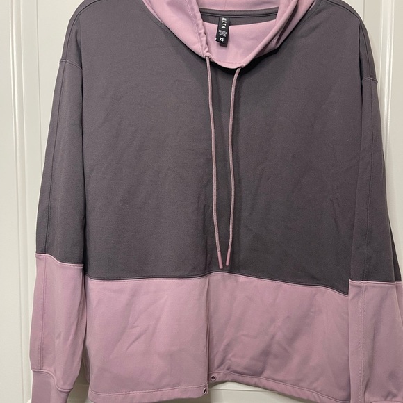 Athleta Hermosa Two-Tone Mock Neck Pullover - Picture 2 of 7